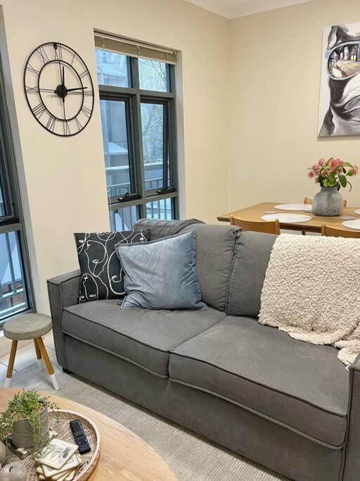 Morgan Place - Central Melbourne Cbd Apartment On Flinders Lane Late Check-Out, Complimentary Welcome Hamper Exterior photo