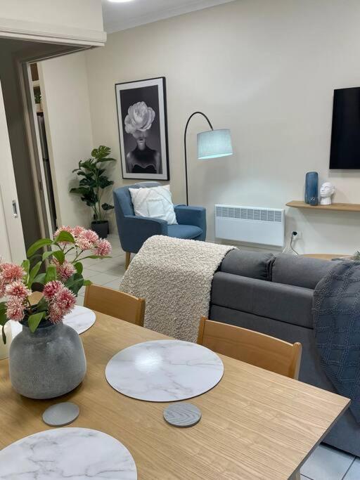 Morgan Place - Central Melbourne Cbd Apartment On Flinders Lane Late Check-Out, Complimentary Welcome Hamper Exterior photo